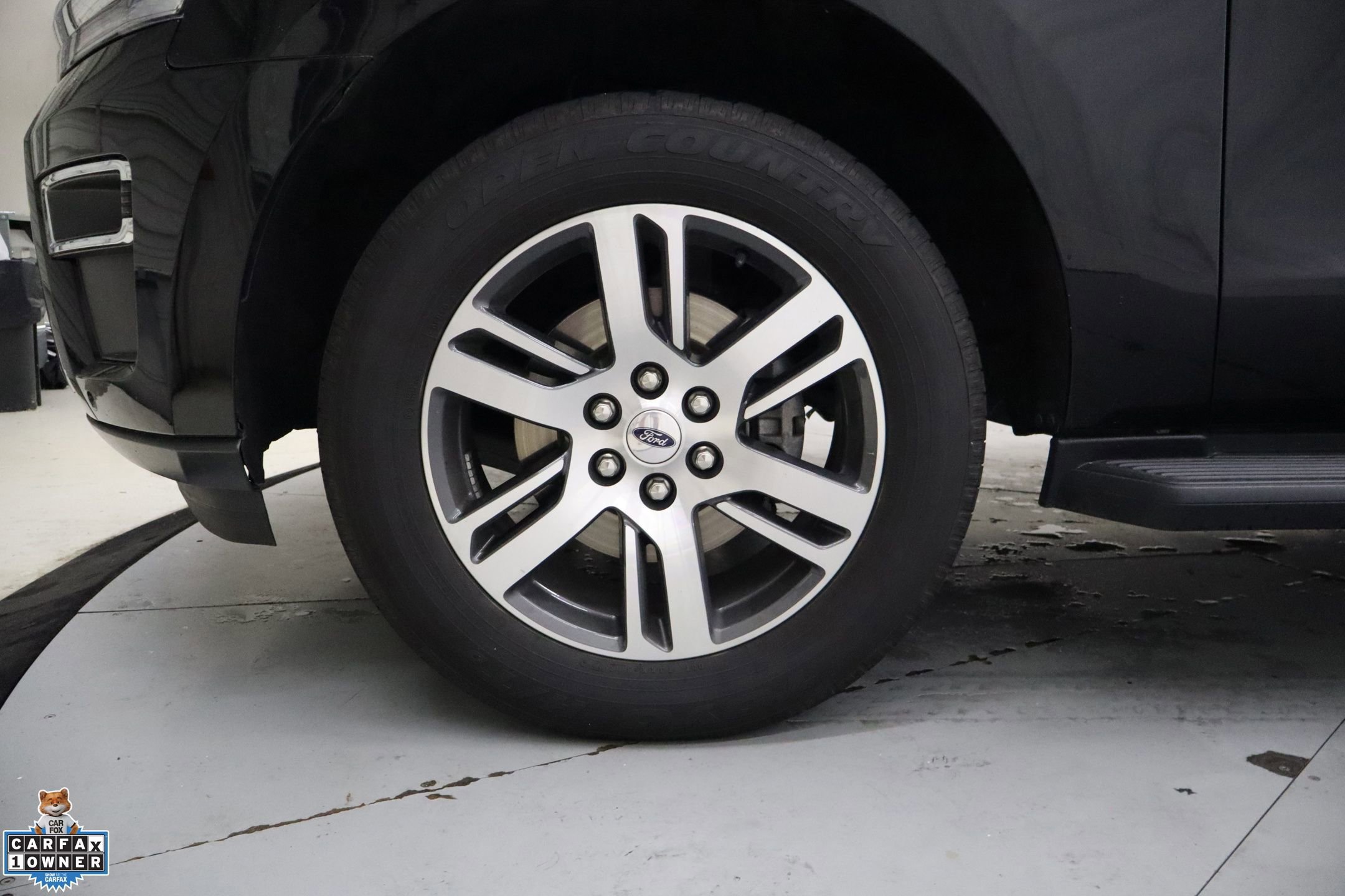 Certified 2024 Ford Expedition Limited image 13