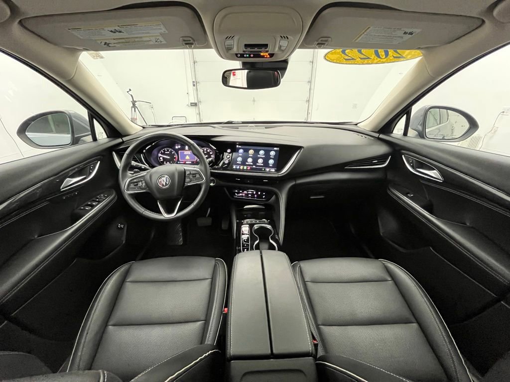 Used 2022 Buick Envision Essence w/ Safety Package image 9