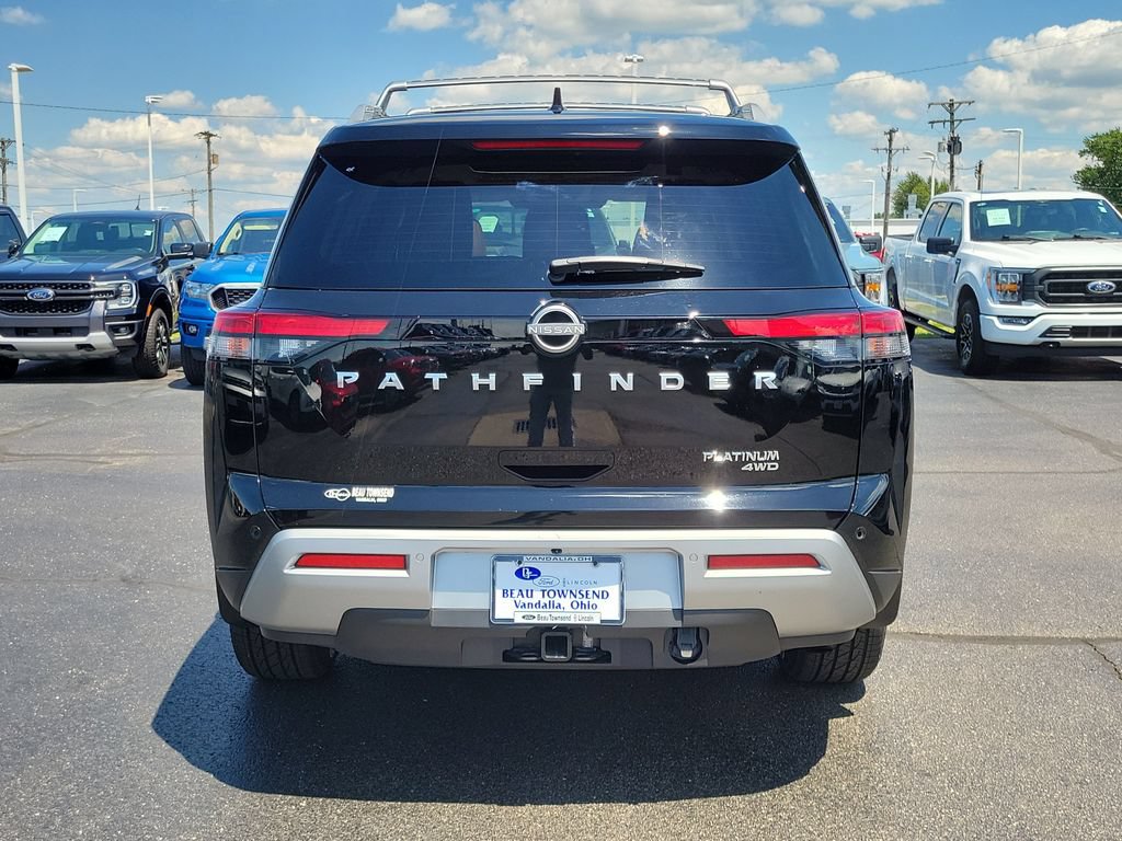 Used 2024 Nissan Pathfinder Platinum w/ Cargo Package AWD/4WD image 5