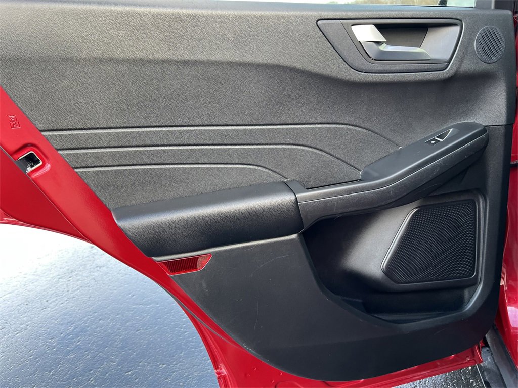 Certified 2023 Ford Escape ST-Line Select w/ Tech Pack #2 image 32