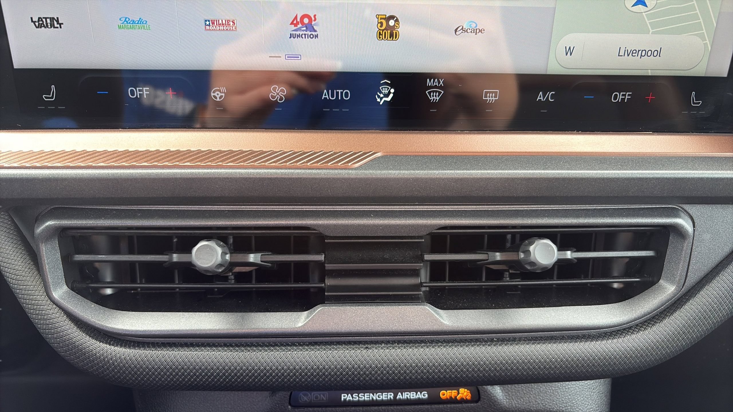 Certified 2025 Ford Bronco Sport Outer Banks w/ Outer Banks Tech Package+ AWD/4WD image 26