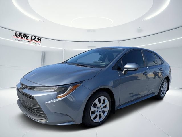 Used 2025 Toyota Corolla LE FWD image 8