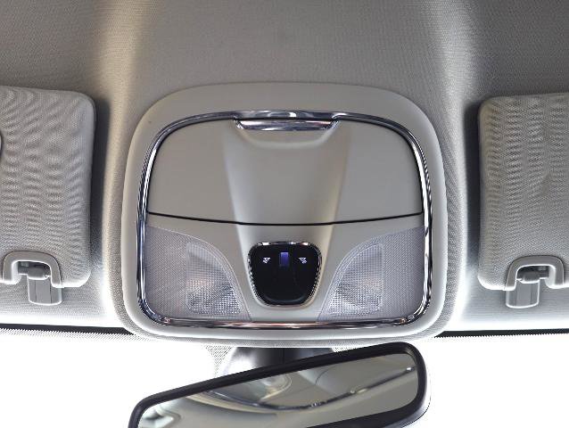 Used 2020 Jeep Cherokee Trailhawk w/ Comfort/Convenience Group image 16