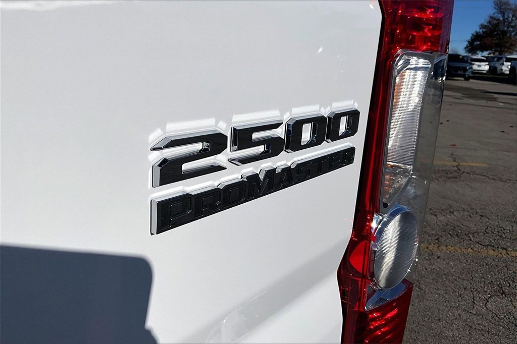 Used 2024 RAM ProMaster 2500 w/ Convenience Group image 7