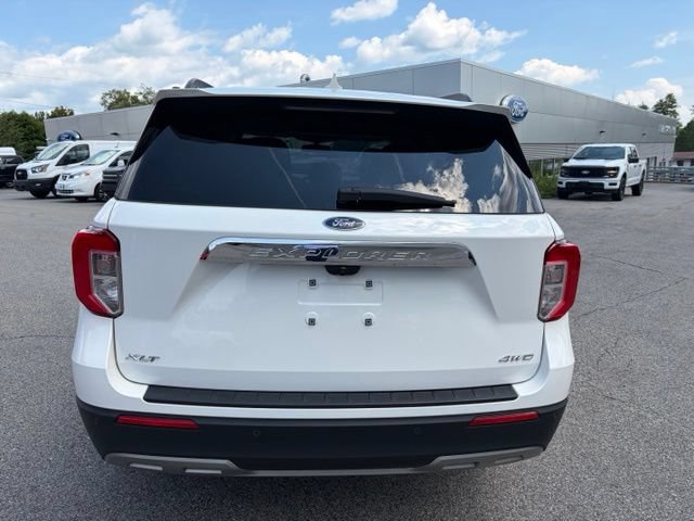 Certified 2022 Ford Explorer XLT w/ Equipment Group 202A AWD/4WD image 4