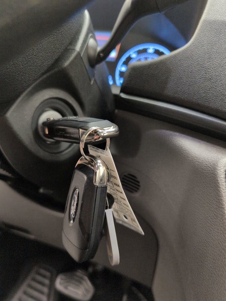 Certified 2025 Ford Transit 350 XLT image 48