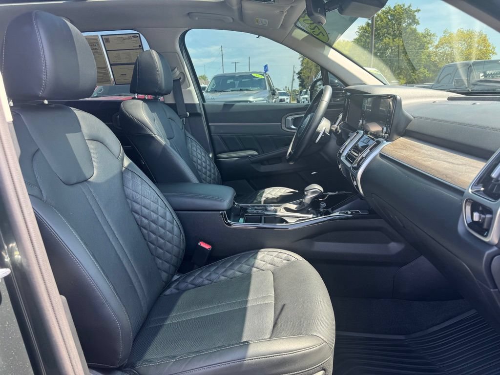 Used 2022 Kia Sorento SX Prestige AWD/4WD image 17