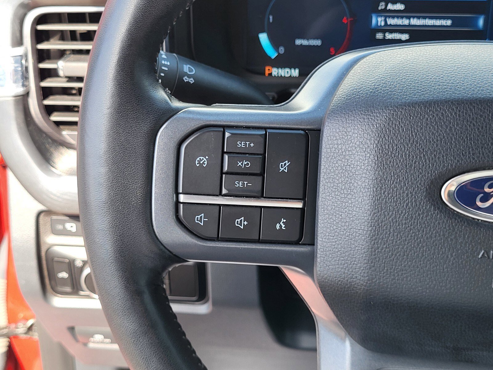 Certified 2024 Ford F250 Lariat w/ Black Appearance Package AWD/4WD image 27