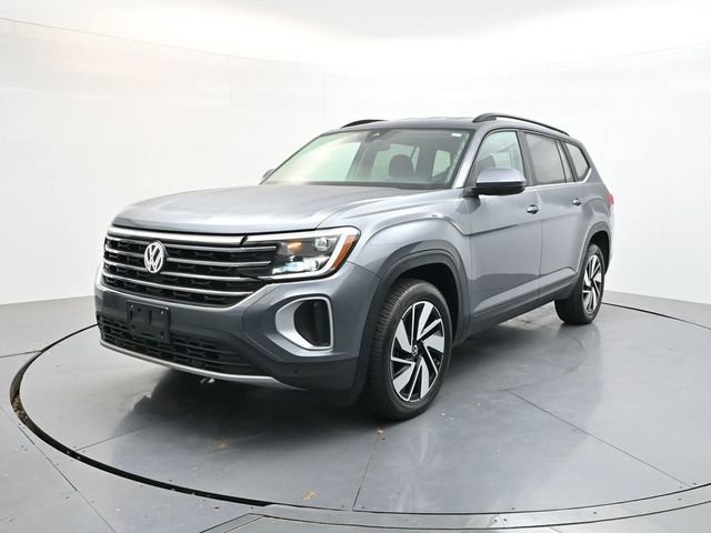 Used 2024 Volkswagen Atlas SE AWD/4WD image 3