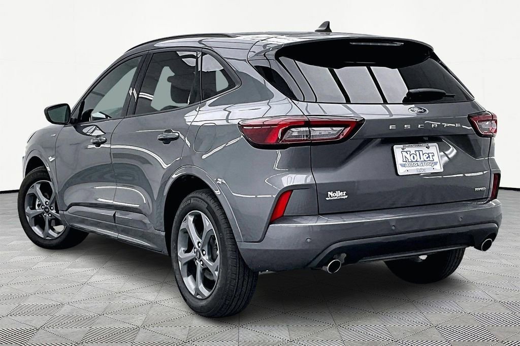 Certified 2023 Ford Escape ST-Line w/ Tech Pack #1 image 2