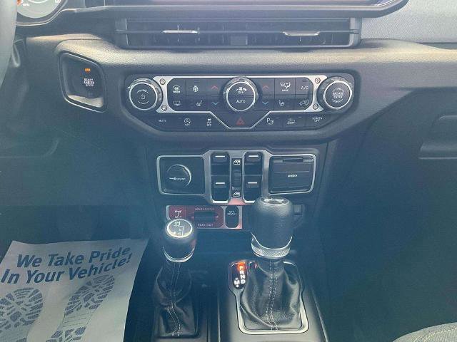 Used 2024 Jeep Wrangler Sport image 28