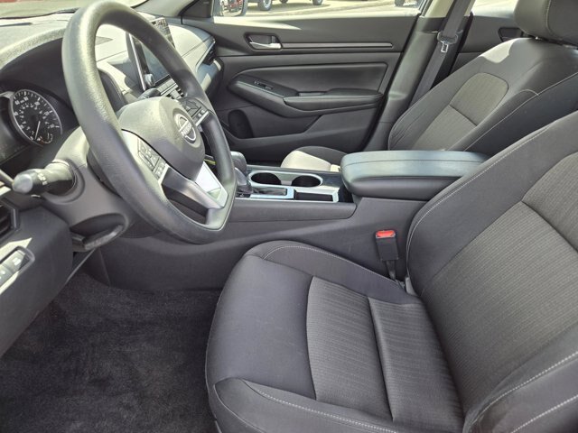 Used 2024 Nissan Altima 2.5 SV FWD image 20