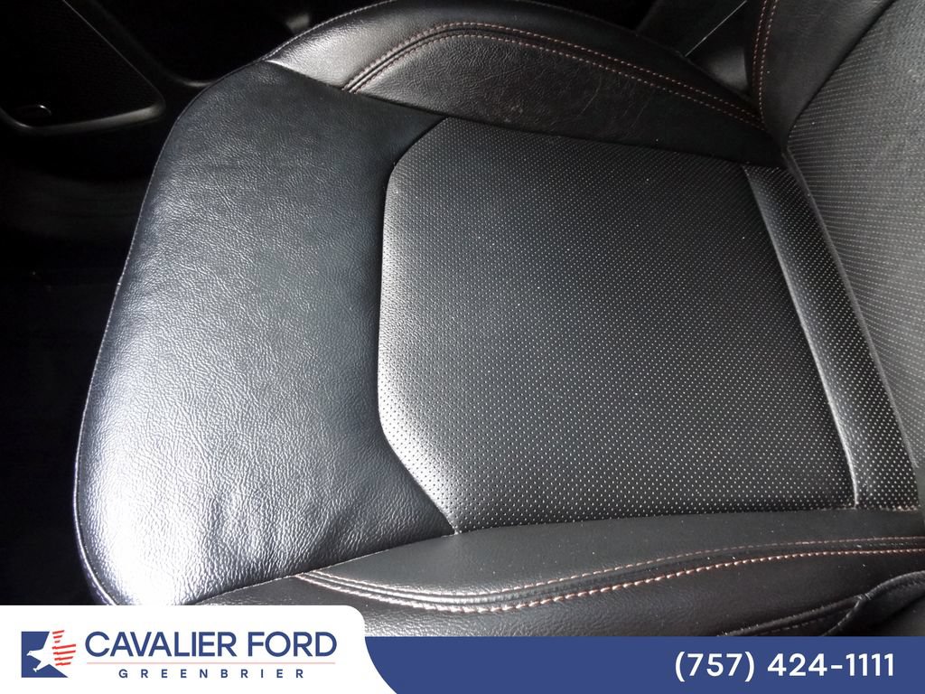 Used 2023 Jeep Compass Latitude w/ Sun and Sound Group AWD/4WD image 35
