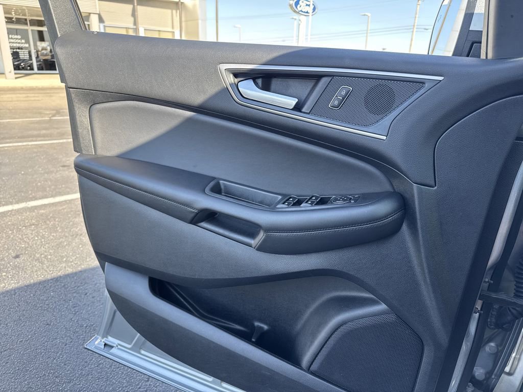 Certified 2024 Ford Edge SEL image 33