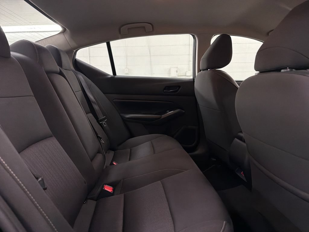 Used 2023 Nissan Altima 2.5 SV FWD image 29