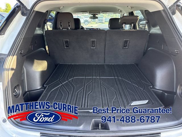 Used 2020 Chevrolet Blazer LT w/ LPO, Black Grille Bar Package FWD image 13