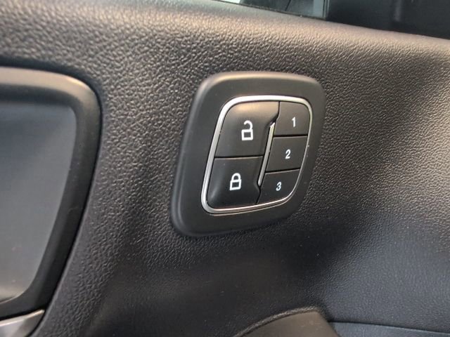 Certified 2021 Ford Escape Titanium image 18