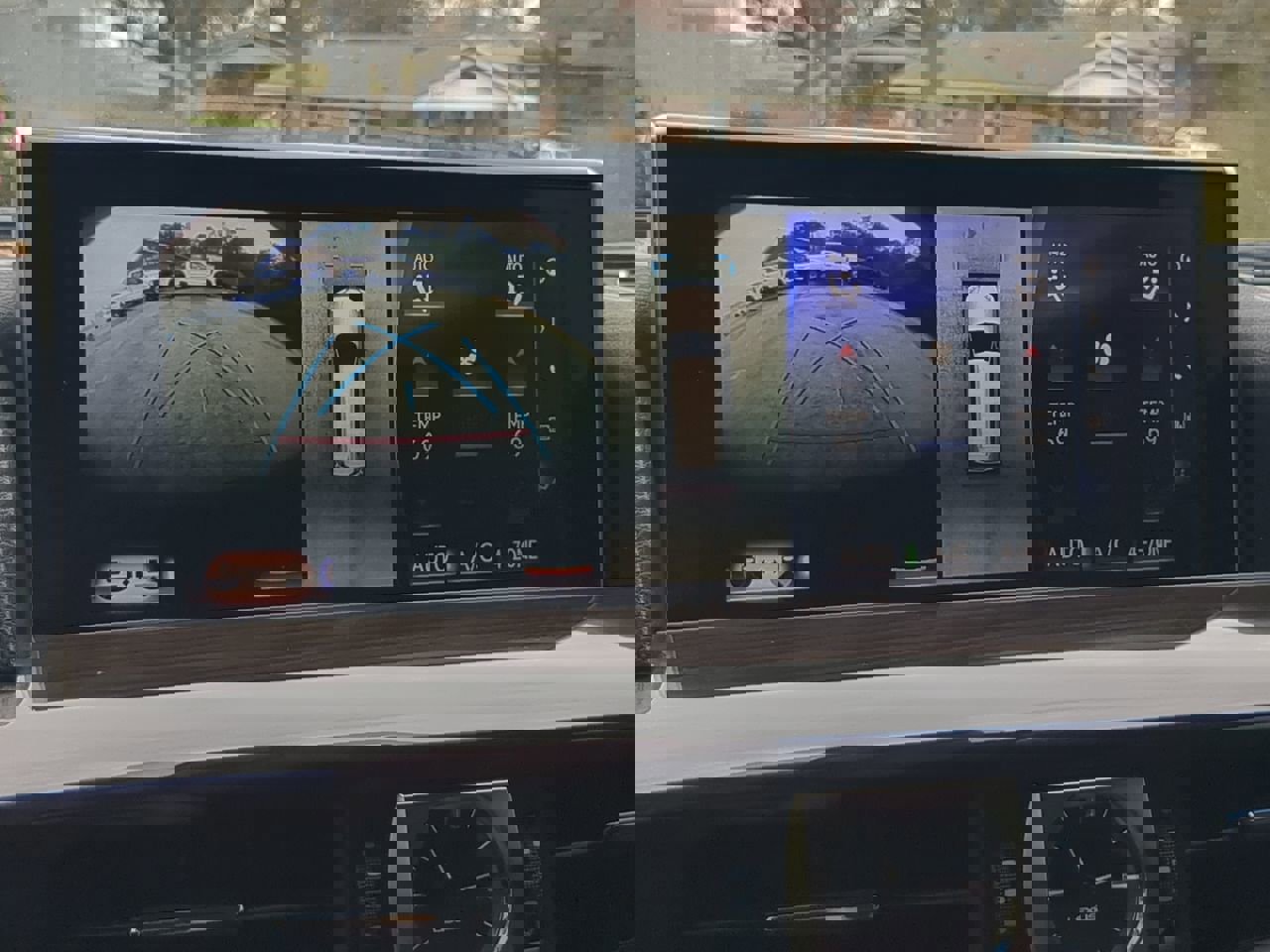 Used 2020 Lexus LX 570 4WD w/ 3rd Row & Luxury Pkg image 19