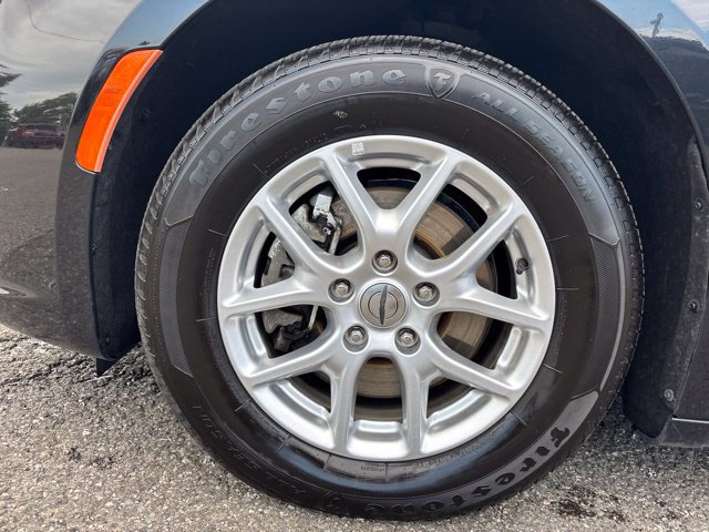 Used 2023 Chrysler Pacifica Touring-L FWD image 30