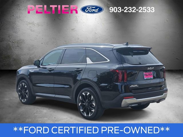 Used 2024 Kia Sorento EX w/ Panoramic Sunroof Package FWD image 4