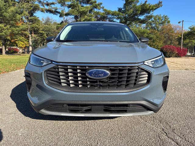 Certified 2023 Ford Escape Active w/ Tech Pack #1 AWD/4WD image 9