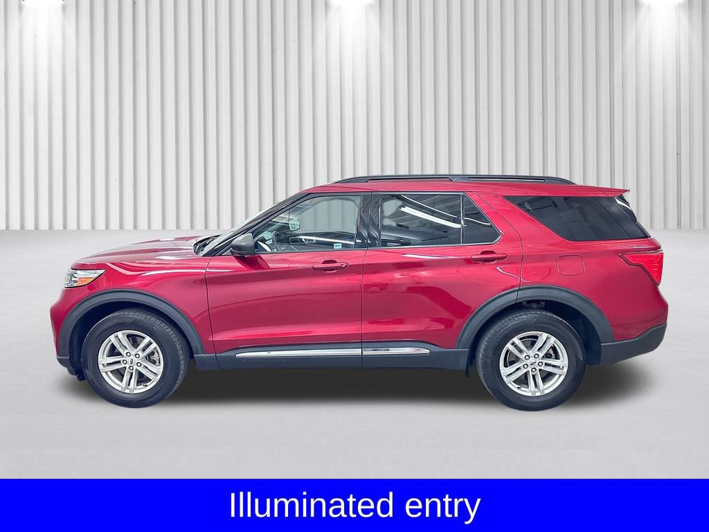 Certified 2022 Ford Explorer XLT image 7