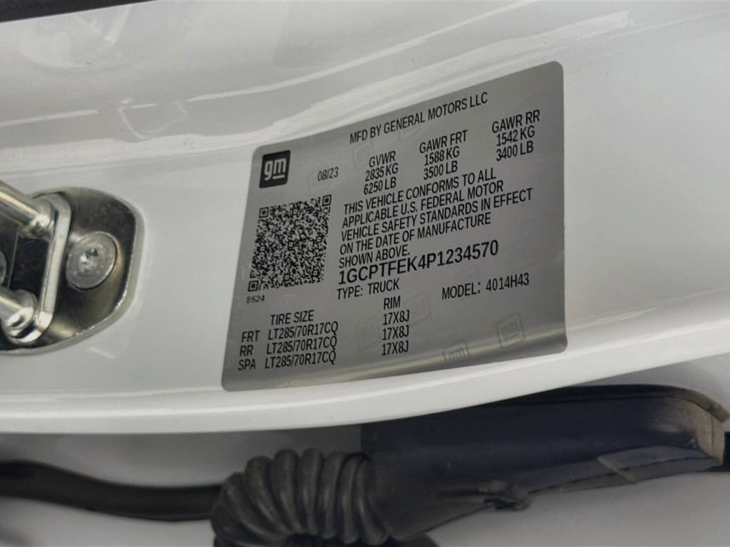 Used 2023 Chevrolet Colorado ZR2 w/ ZR2 Convenience Package III AWD/4WD image 34