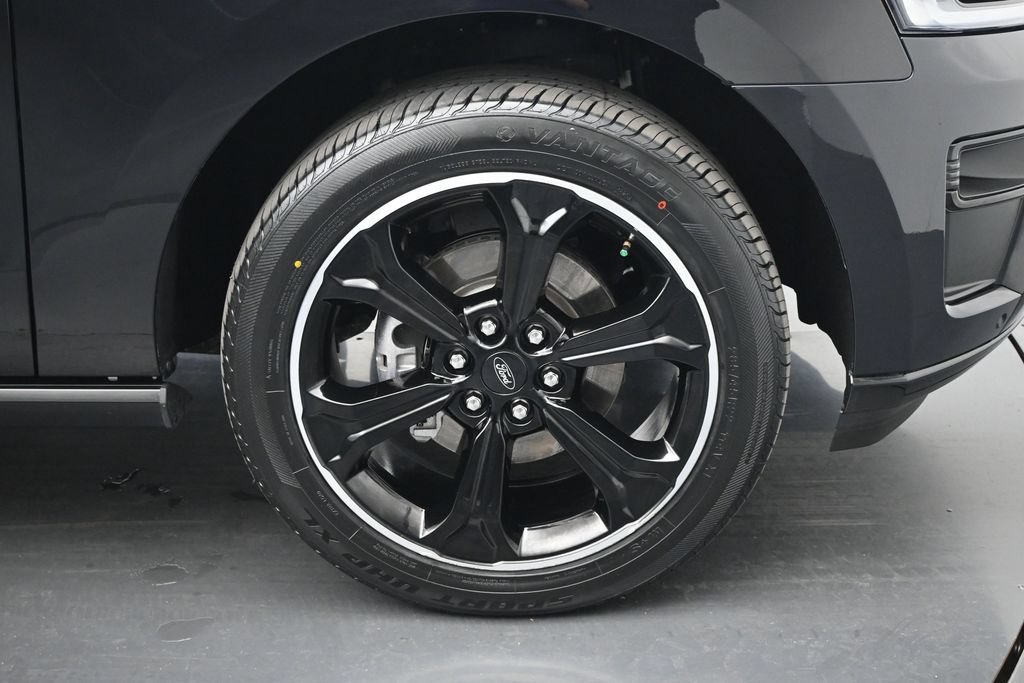 Certified 2023 Ford Expedition Limited AWD/4WD image 28
