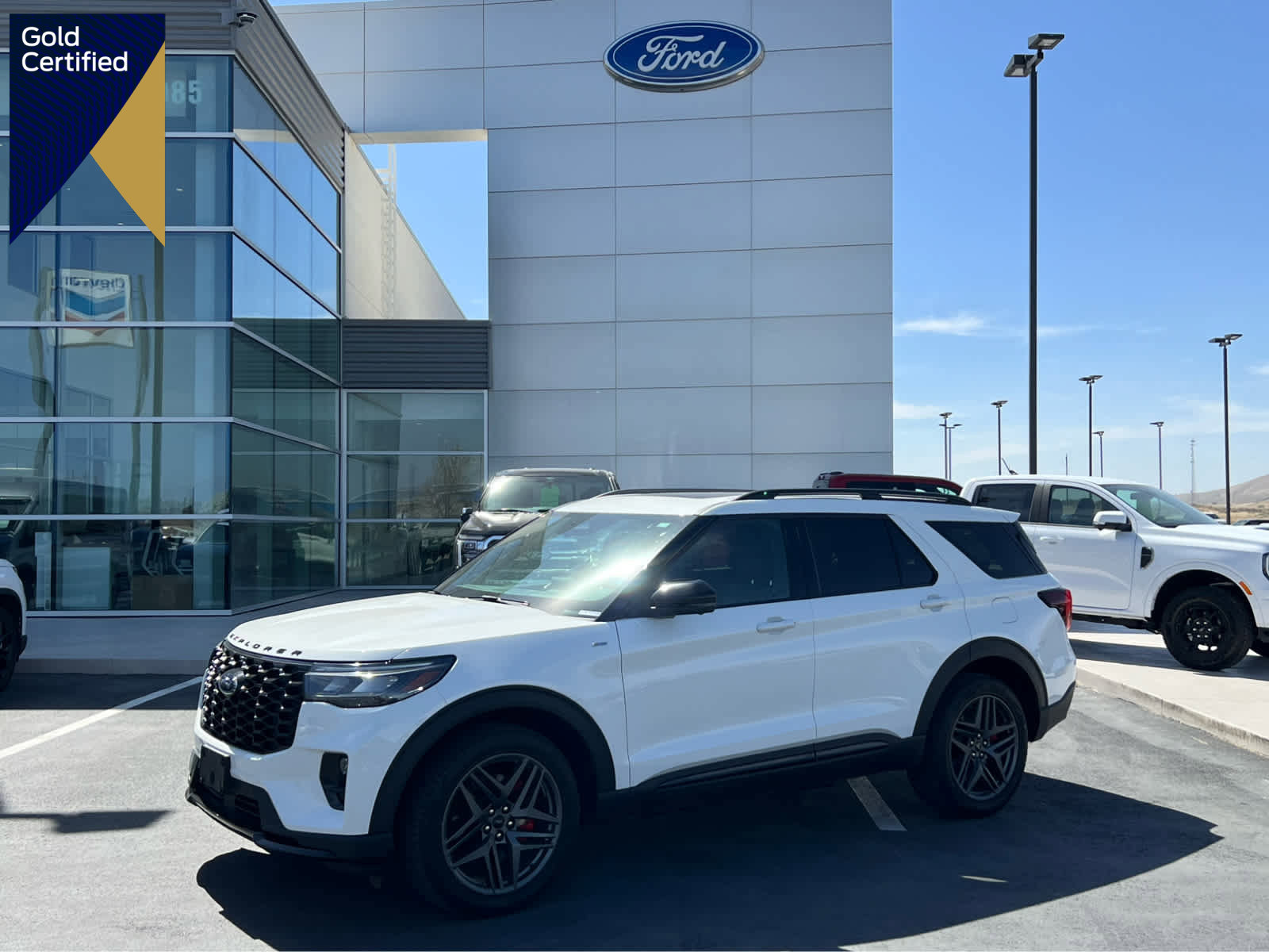 Certified 2025 Ford Explorer ST-Line w/ Premium Package AWD/4WD image 1