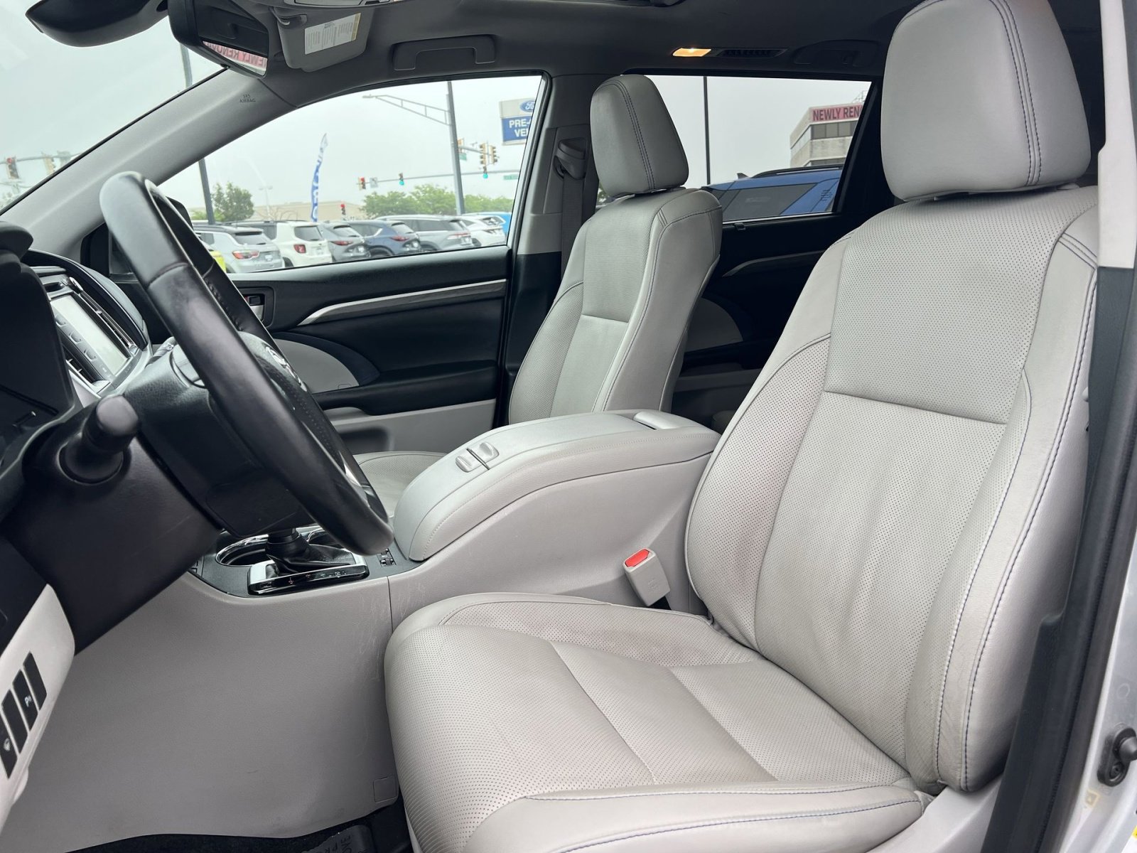 Used 2019 Toyota Highlander Limited AWD/4WD image 21