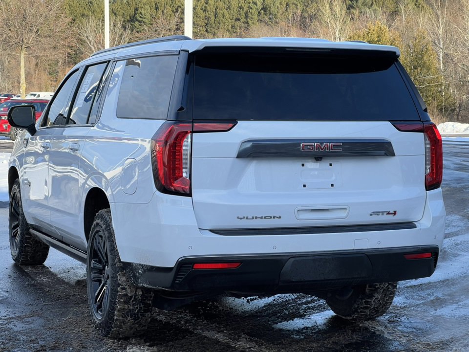 Used 2023 GMC Yukon XL AT4 image 4