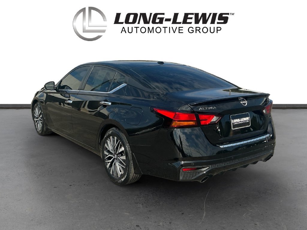Used 2023 Nissan Altima 2.5 SV FWD image 4