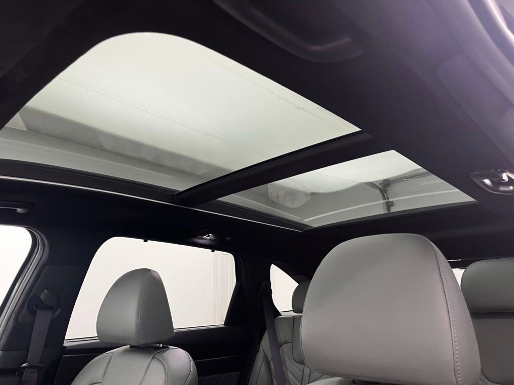 Used 2024 Kia Sorento SX Prestige w/ Sage Leather Package image 10