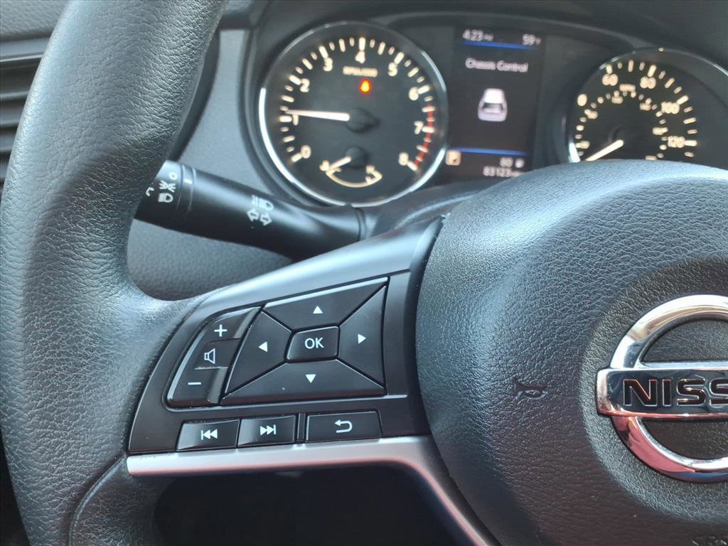 Used 2018 Nissan Rogue S image 15