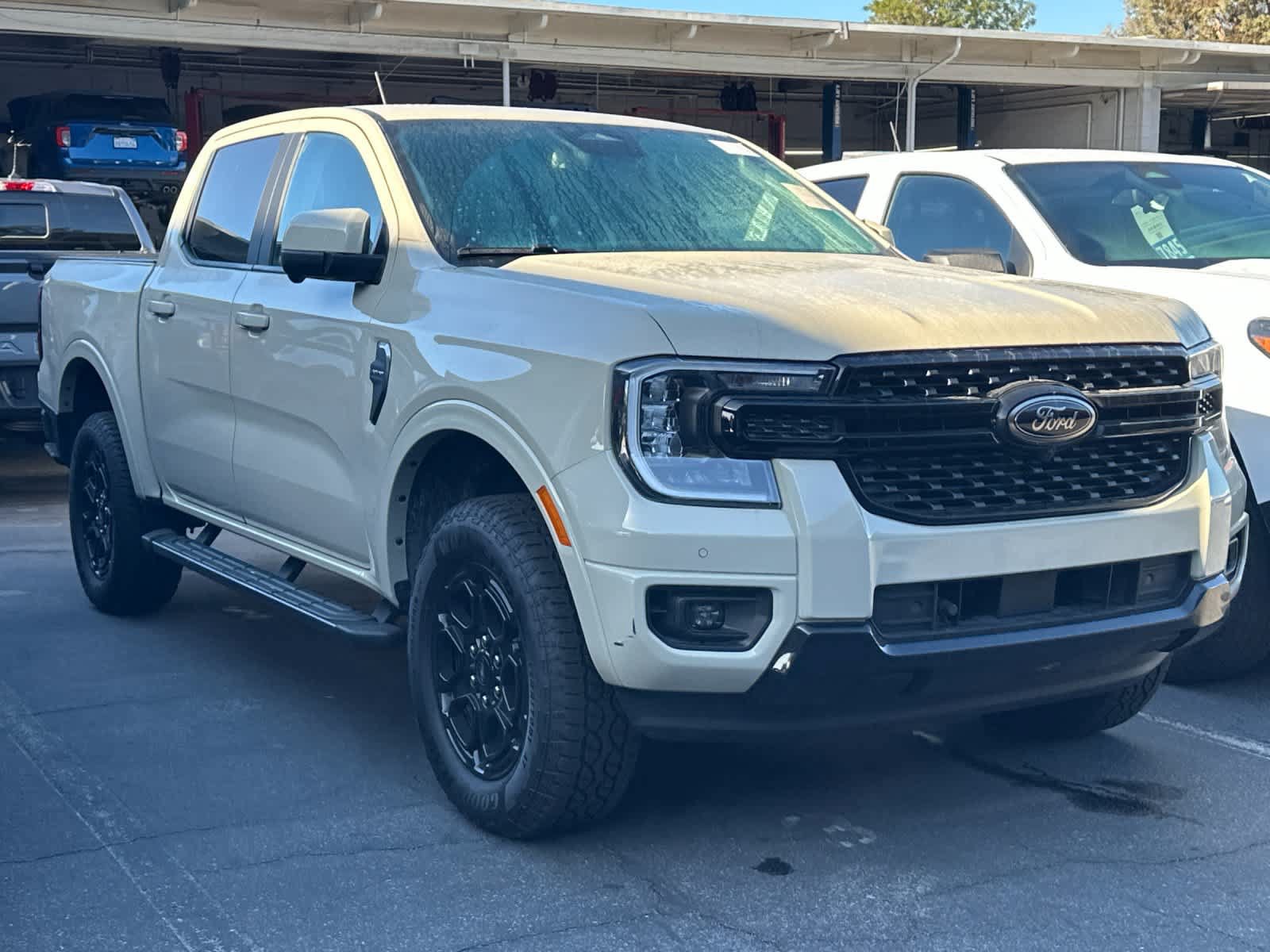 Certified 2026 Ford Ranger Lariat w/ Black Appearance Package RWD image 3
