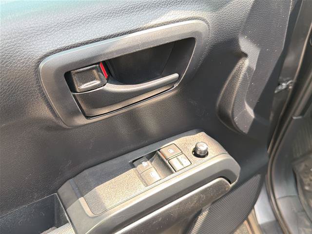 Used 2019 Toyota Tacoma SR AWD/4WD image 16