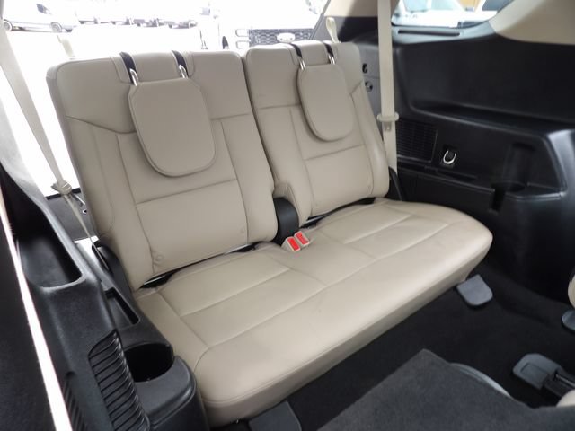Certified 2022 Ford Explorer XLT w/ Equipment Group 202A RWD image 32