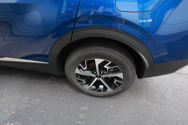 Used 2025 Kia Sportage EX AWD/4WD image 7