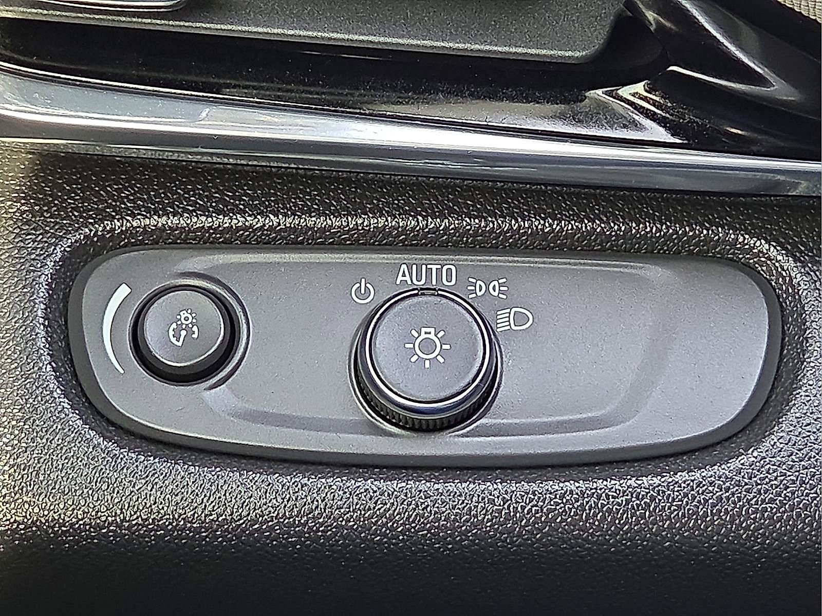 Used 2024 Buick Envista Avenir image 21