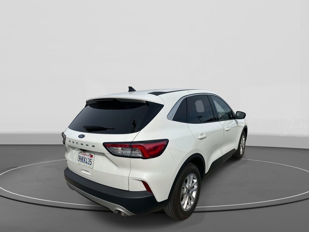Certified 2022 Ford Escape SE image 6