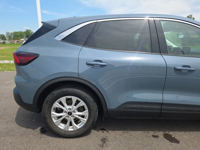 Certified 2023 Ford Escape Active w/ Cold Weather Package FWD image 7