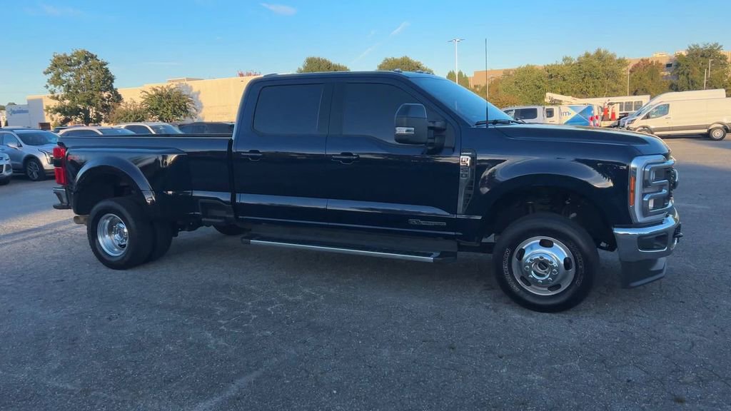 Certified 2023 Ford F350 Lariat image 14