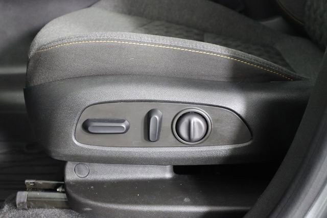 Used 2023 Chevrolet Equinox LT image 31