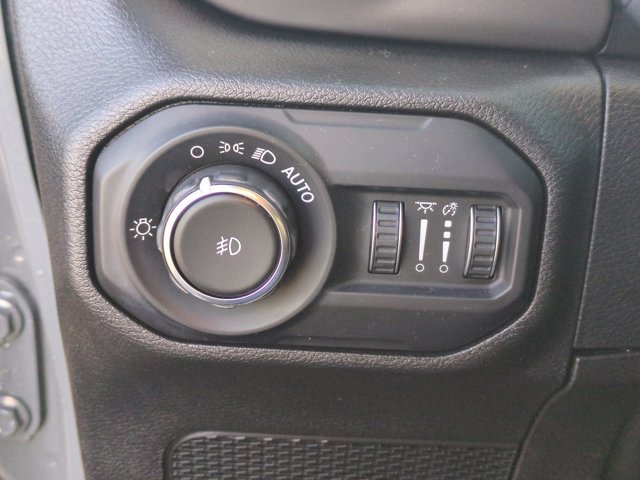 Used 2021 Jeep Wrangler Sport AWD/4WD image 19