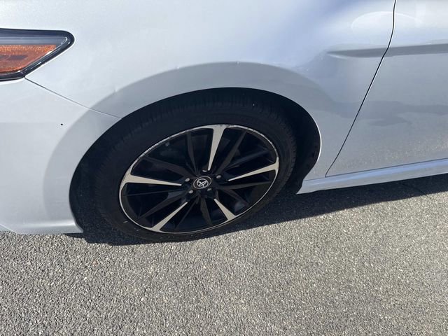 Used 2019 Toyota Camry XSE FWD image 13