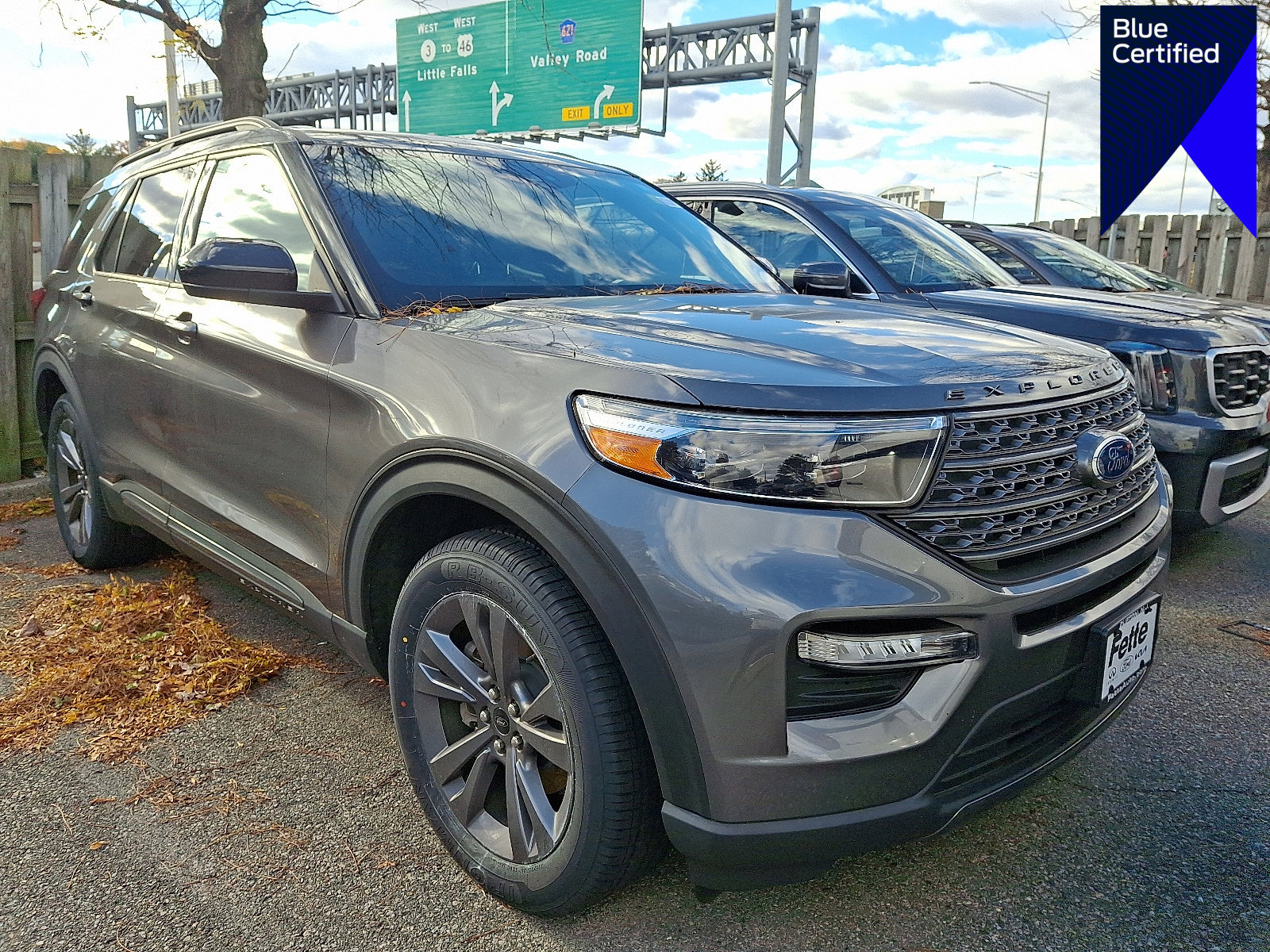 Certified 2022 Ford Explorer XLT w/ Equipment Group 202A