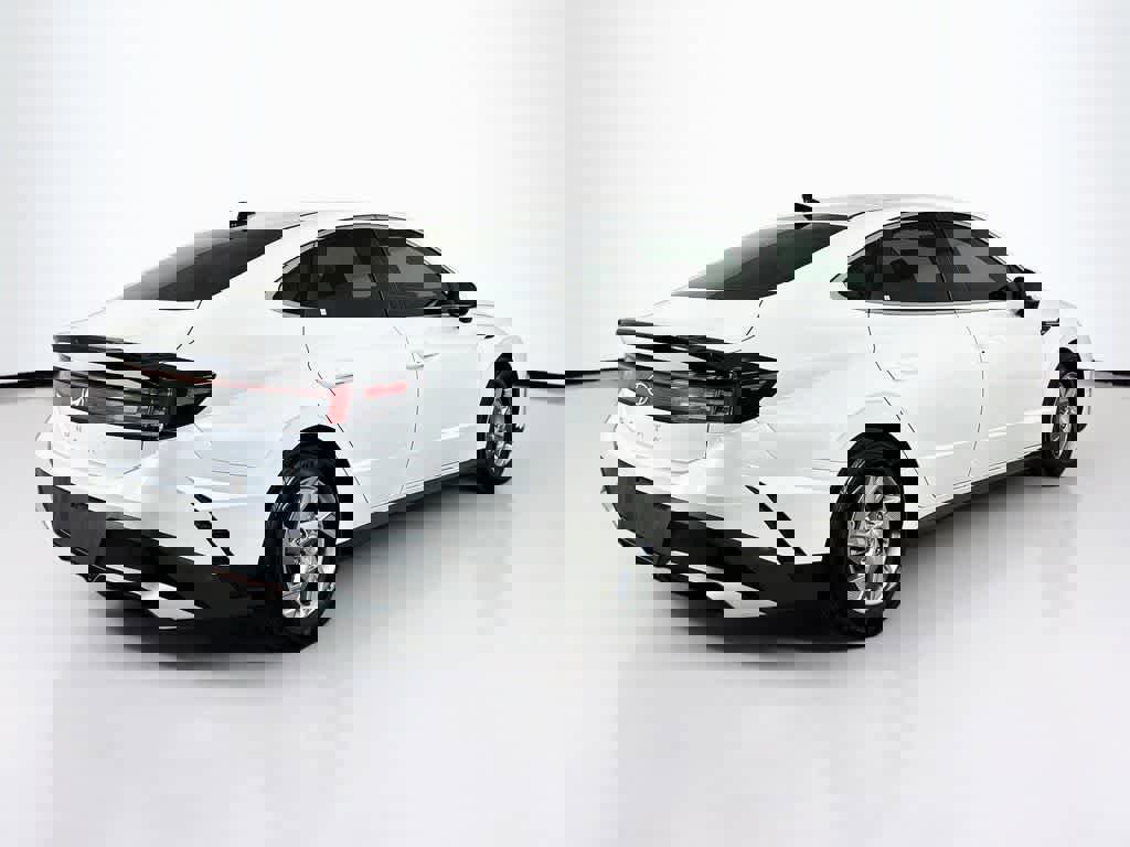 Used 2025 Hyundai Sonata SE FWD image 5