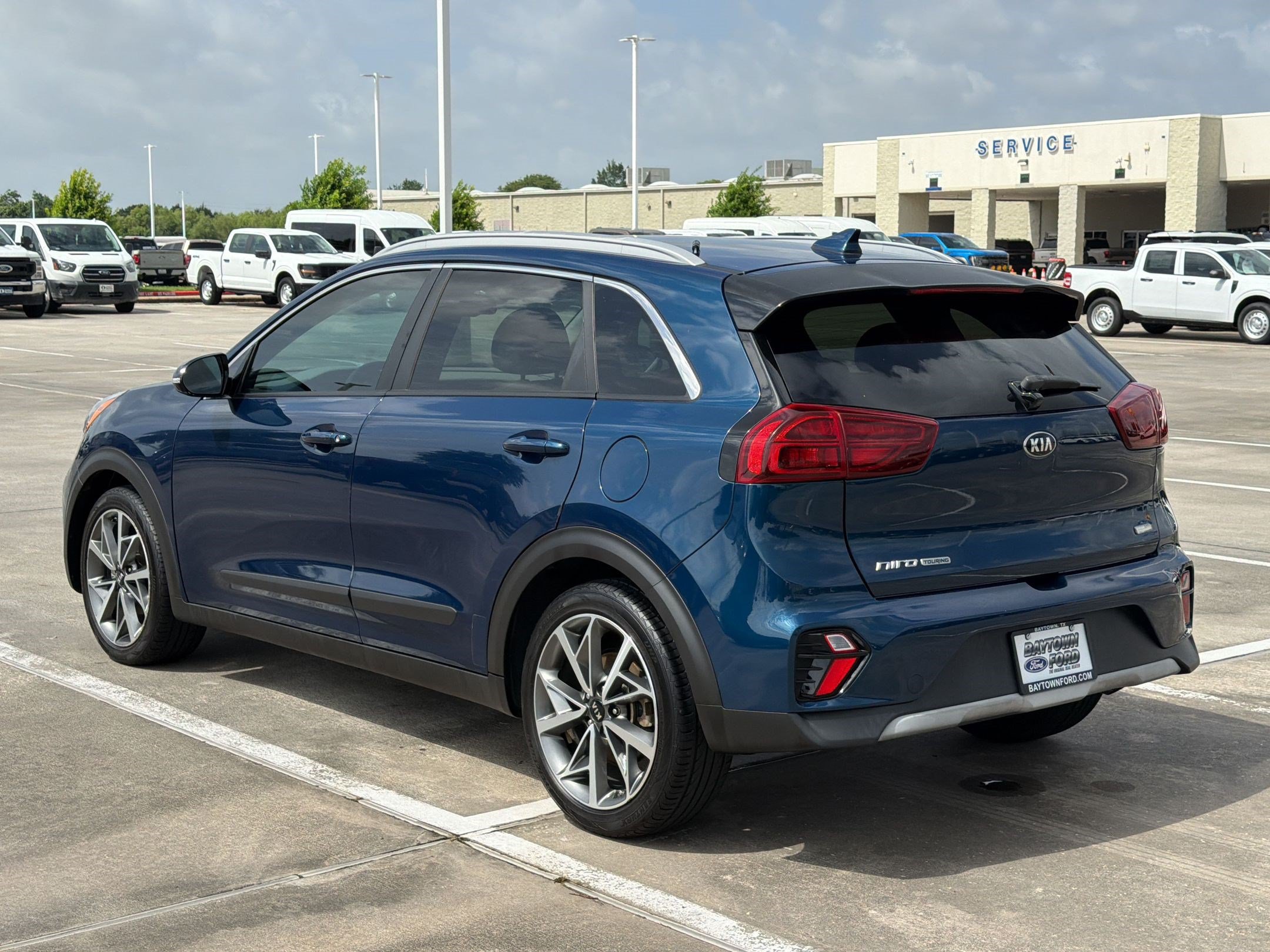 Used 2021 Kia Niro Touring FWD image 3