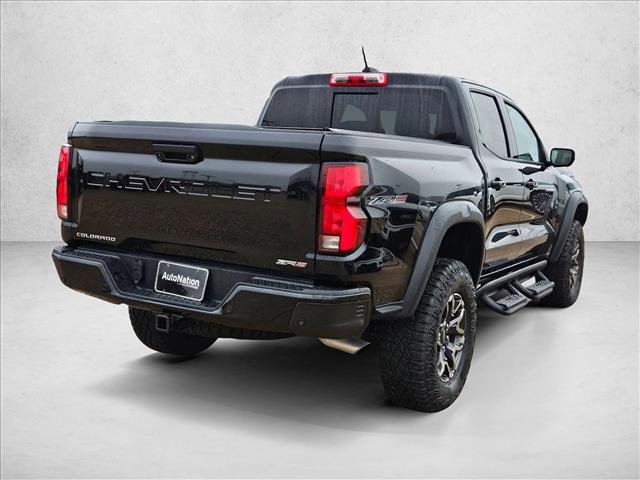 Used 2024 Chevrolet Colorado ZR2 w/ Technology Package AWD/4WD image 5