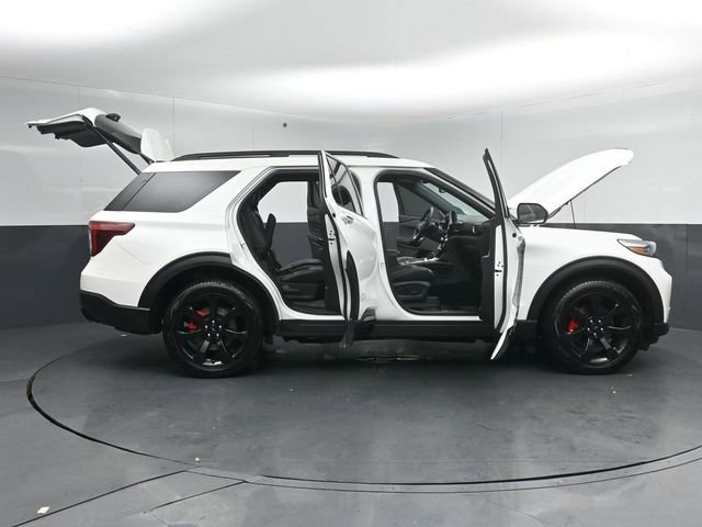 Certified 2024 Ford Explorer ST w/ Equipment Group 401A AWD/4WD image 60